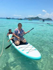 Bestvan Rental.com บริการรถตู้เช่า เหมาทั่วไทย Vip 10 ที่นั่ง และ 13 ที่นั่ง 19