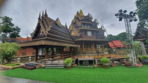 Bestvan Rental.com บริการรถตู้เช่า เหมาทั่วไทย Vip 10 ที่นั่ง และ 13 ที่นั่ง 54