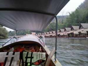 easytravel van.com บริการ เช่า เหมา รถตู้ Vip 10 ที่นั่ง และ 13 ที่นั่ง ด้วยรถคุณภาพ การทำความสะอาด 2 21