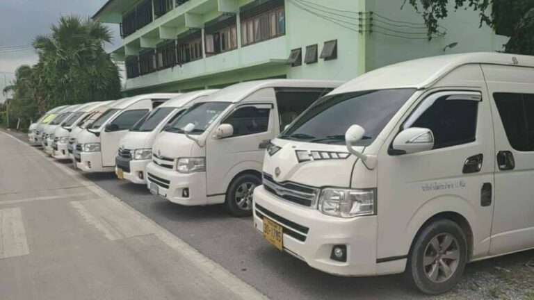 รถตู้ให้เช่าแปดริ้ว